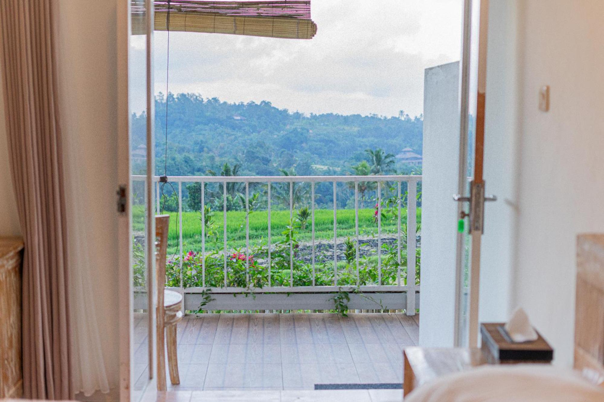 Santya Loka Lodge & Twin Waterfall ジャティルウィ エクステリア 写真